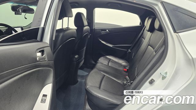 Hyundai Accent 2019 — photo 12