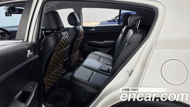 Kia Sportage 2018 — photo 17