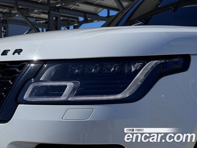 Land Rover Range Rover 2019 — photo 9