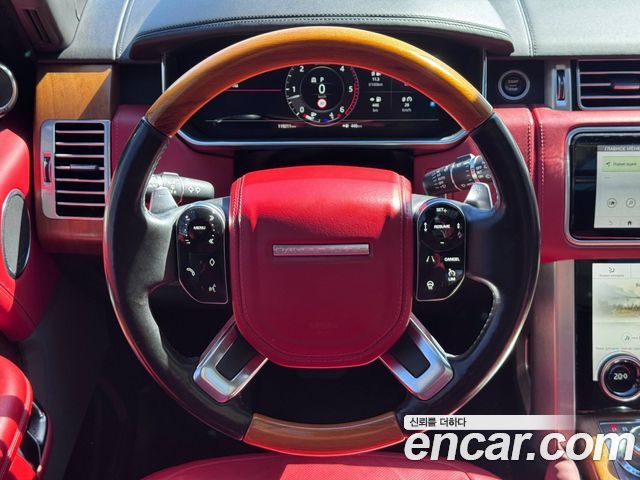 Land Rover Range Rover 2019 — photo 11