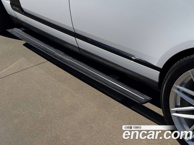Land Rover Range Rover 2019 — photo 20