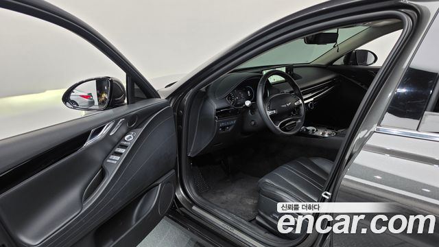 Genesis G80 2023 — photo 13