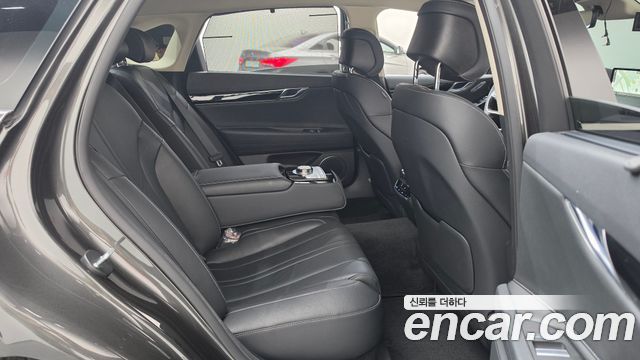 Genesis G80 2023 — photo 17