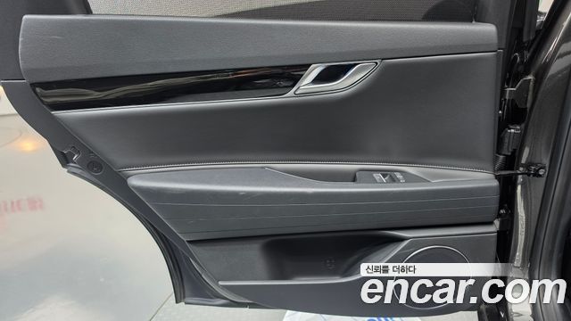 Genesis G80 2023 — photo 15