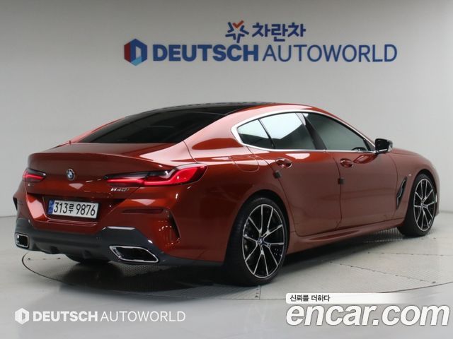 BMW 8-Series 2021 — photo 2