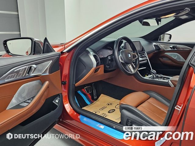 BMW 8-Series 2021 — photo 11