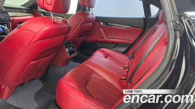 Maserati Quattroporte 2020 — photo 17