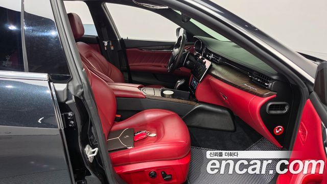 Maserati Quattroporte 2020 — photo 16