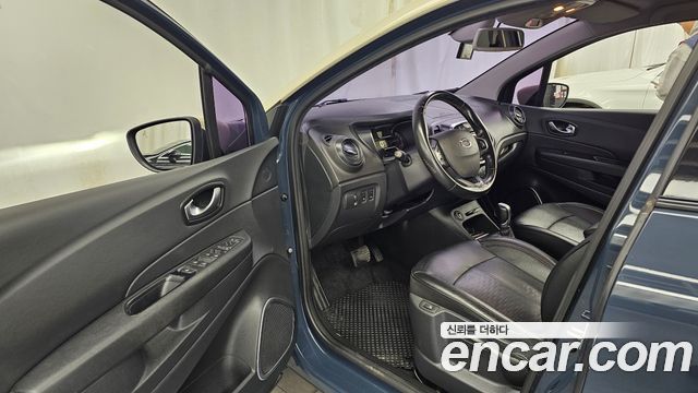 Renault Korea QM3 2018 — photo 10