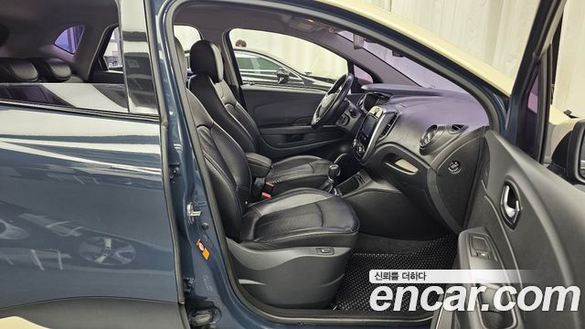 Renault Korea QM3 2018 — photo 11