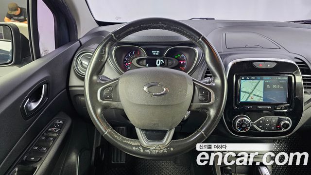 Renault Korea QM3 2018 — photo 13