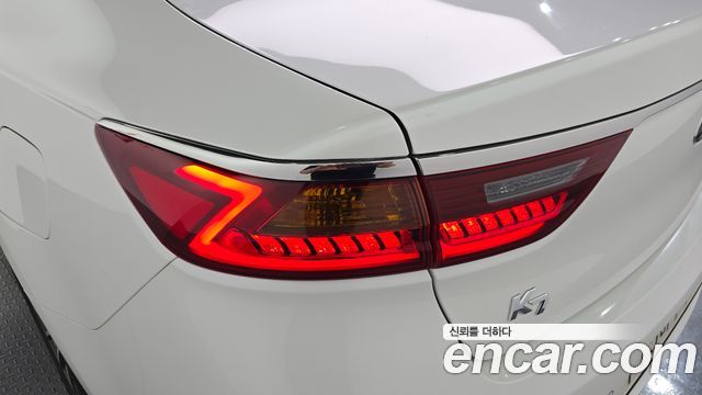 Kia K7 2017 — photo 9