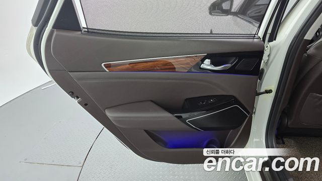 Kia K7 2017 — photo 15