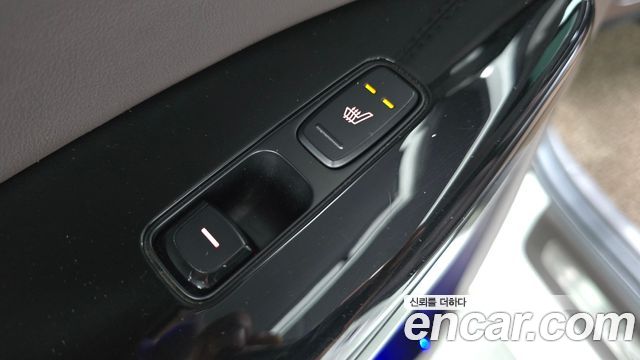 Kia K7 2017 — photo 27