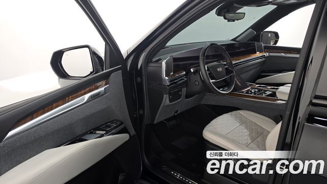 Cadillac Escalade 2025 — photo 13
