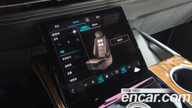 Cadillac Escalade 2025 — photo 24