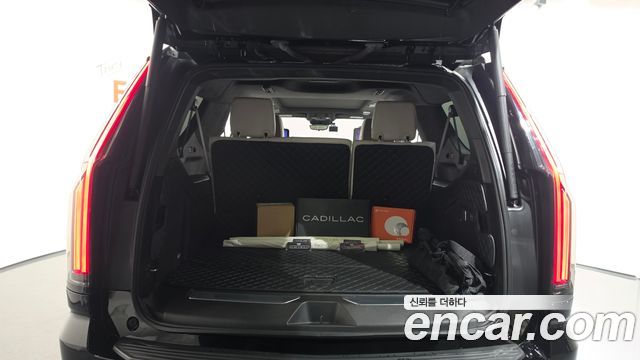 Cadillac Escalade 2025 — photo 33