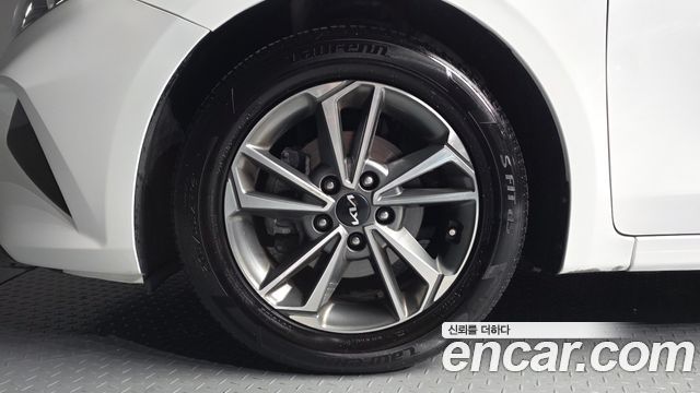 Kia K3 2022 — photo 5