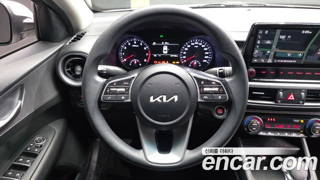 Kia K3 2022 — photo 19