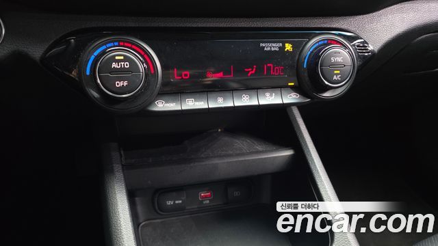 Kia K3 2022 — photo 24