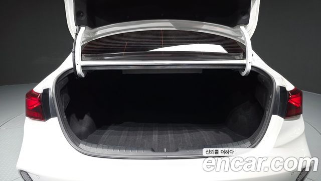 Kia K3 2022 — photo 26