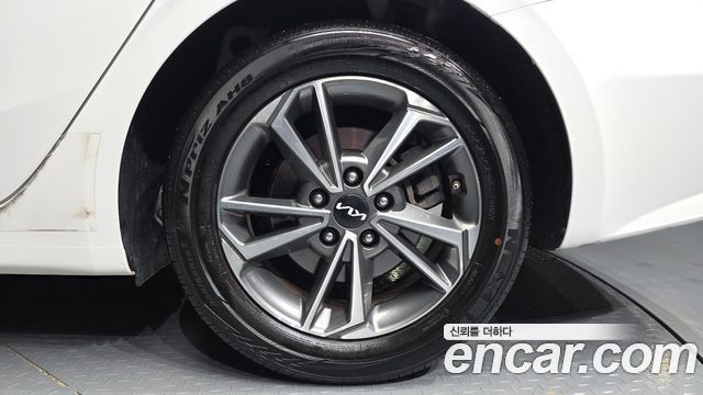 Kia K3 2022 — photo 7