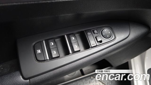 Kia K3 2022 — photo 28
