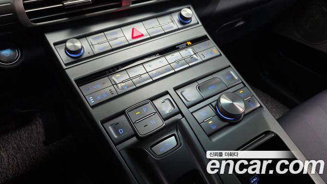 Hyundai Nexo 2023 — photo 9