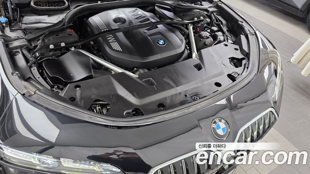 BMW 7-Series 2023 — photo 6