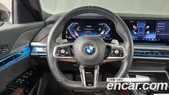 BMW 7-Series 2023 — photo 18