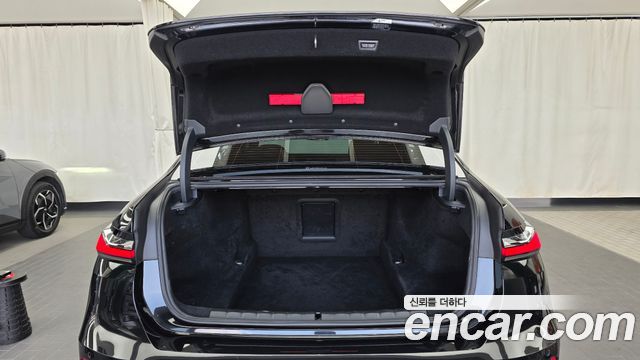 BMW 7-Series 2023 — photo 26