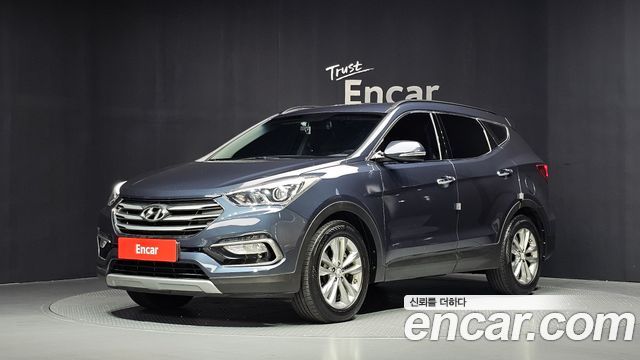 Hyundai Santafe 2016 — photo 1