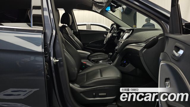 Hyundai Santafe 2016 — photo 11