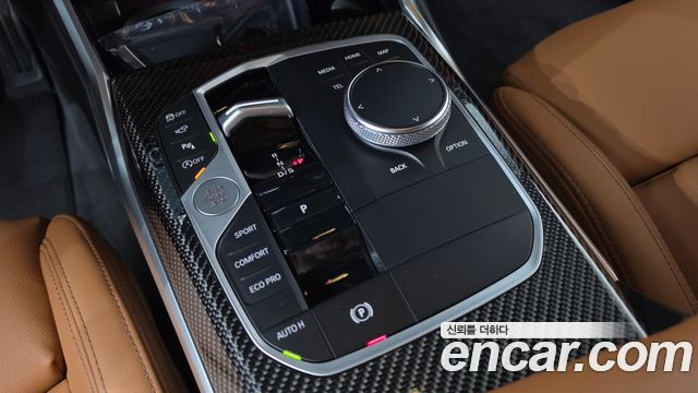 BMW 3-Series 2023 — photo 12