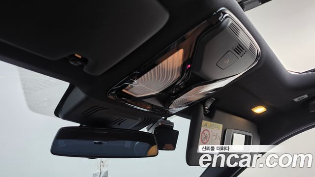 BMW 3-Series 2023 — photo 21
