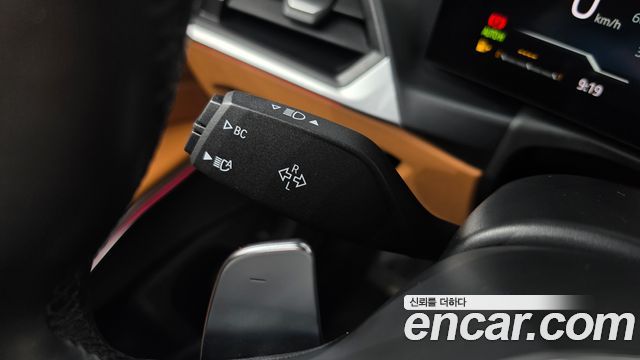 BMW 3-Series 2023 — photo 27