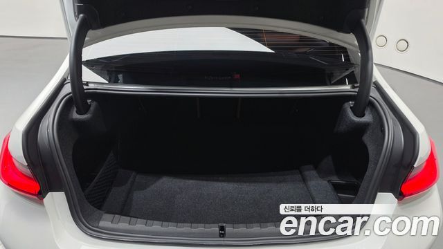 BMW 3-Series 2023 — photo 33