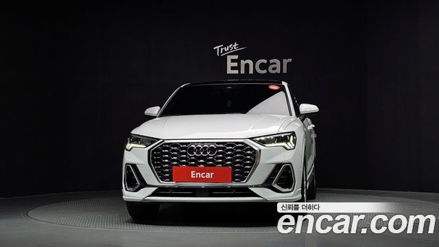 Audi Q3 2022 — photo 3
