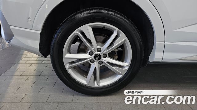 Audi Q3 2022 — photo 5