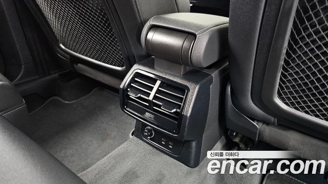 Audi Q3 2022 — photo 25