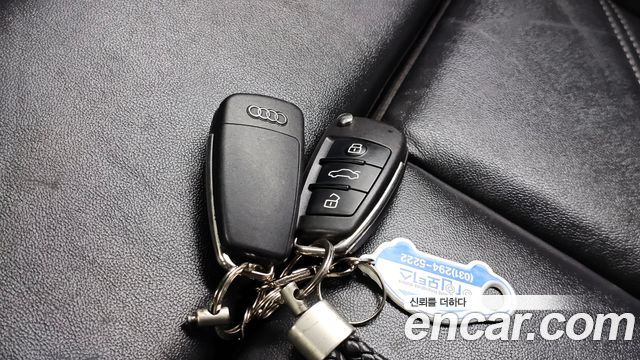 Audi Q3 2022 — photo 30