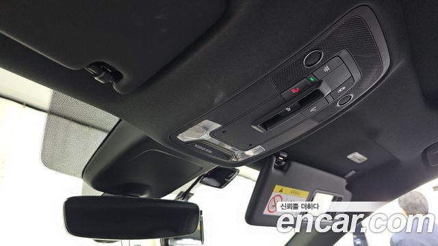 Audi Q3 2022 — photo 32