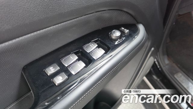 KG Mobility Rexton 2019 — photo 28