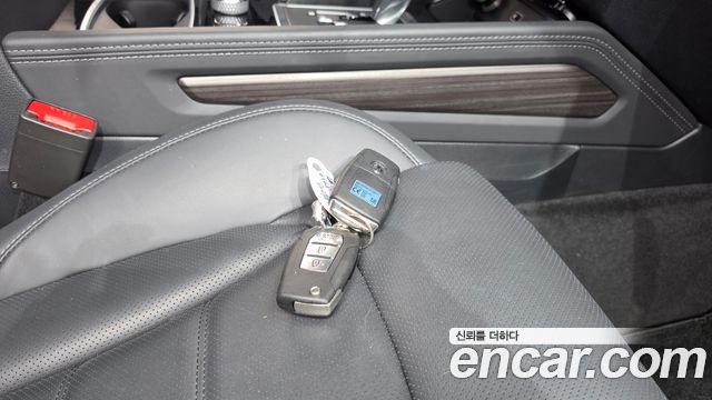 KG Mobility Rexton 2019 — photo 30