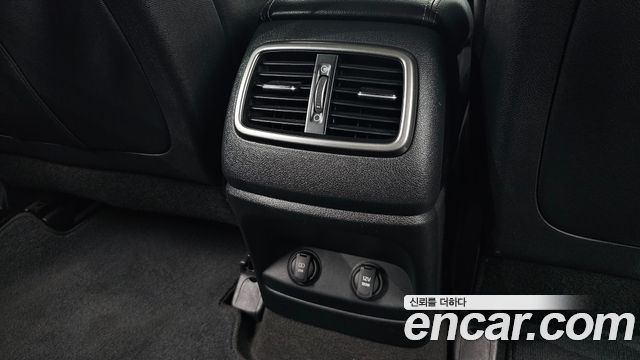 Kia Sorento 2015 — photo 24