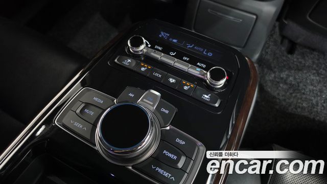 Genesis EQ900 2018 — photo 31