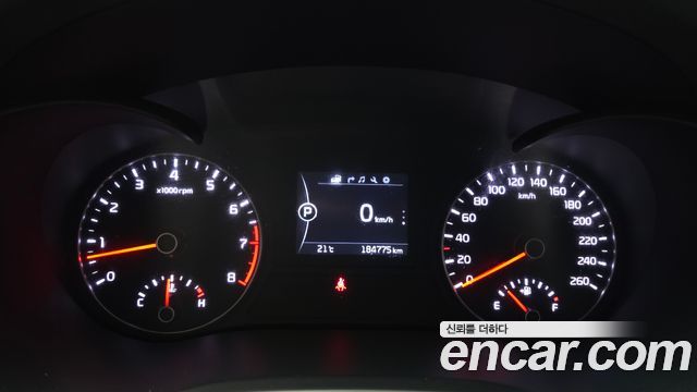 Kia K5 2018 — photo 11