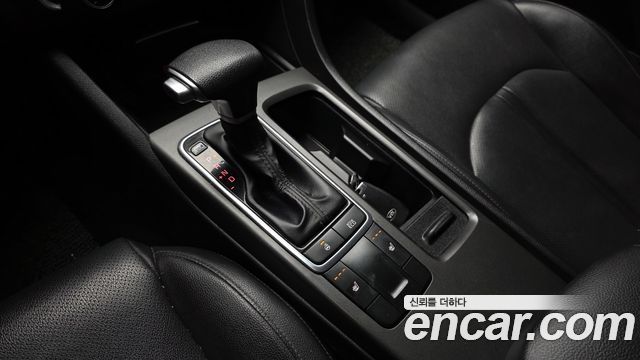 Kia K5 2018 — photo 12