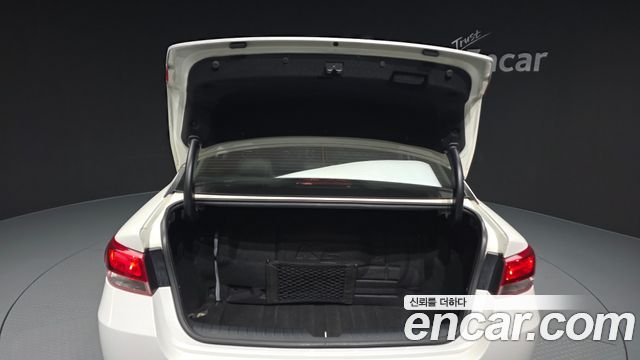 Kia K5 2018 — photo 32