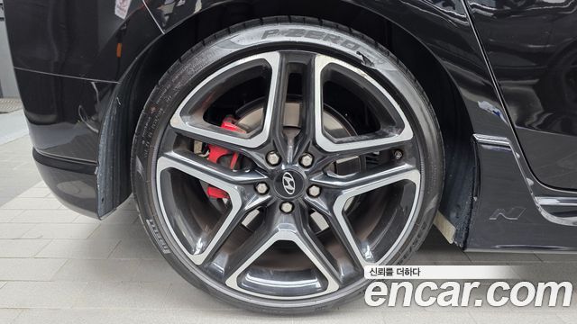 Hyundai Veloster 2023 — photo 5